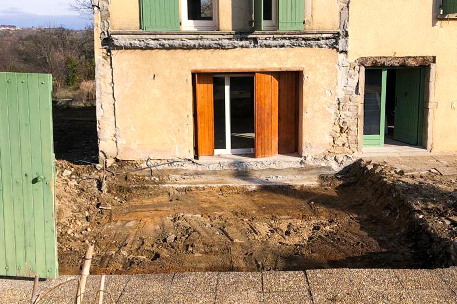 EGS-demolition-de-veranda-a-la-mini-pelle-en-isere